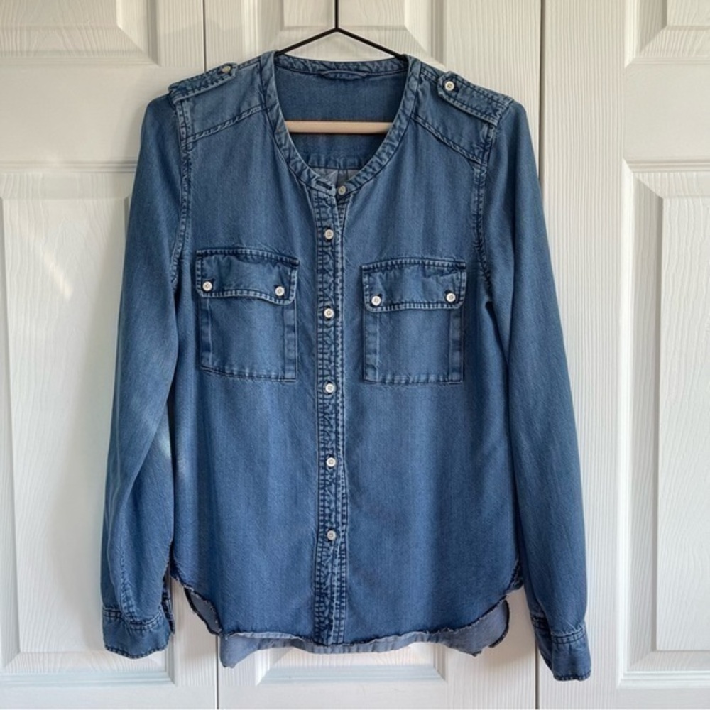 ARITZIA WILFRED button down boho chambray denim comfy essential shirt S/M
